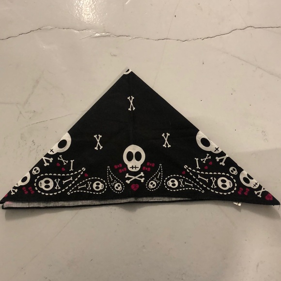 jessica louise Accessories - Jessica Louise Bandana